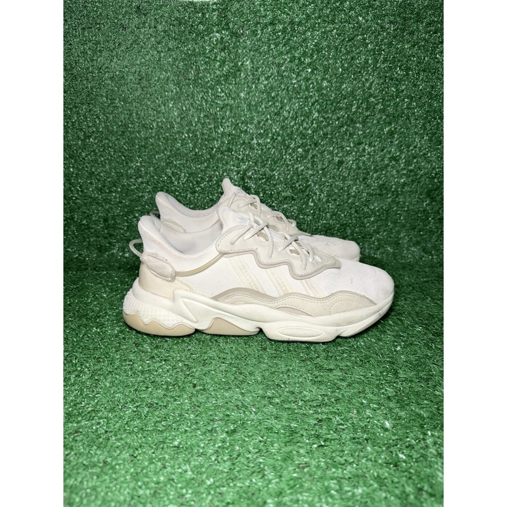 Adidas Ozweego Low Womens Size 8 Beige Comfort Running Shoes Walking Sneakers
